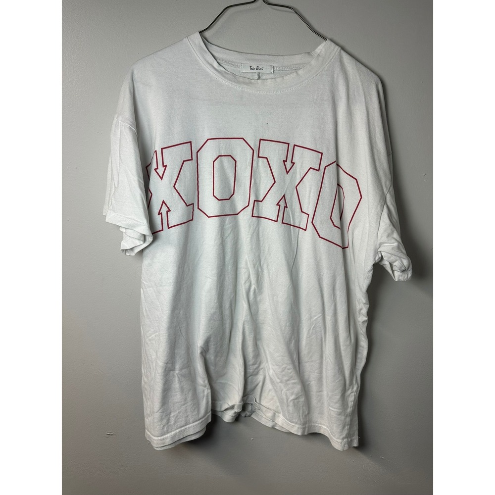 Tres Bien | XOXO Graphic T-Shirt White/Red | Size Large